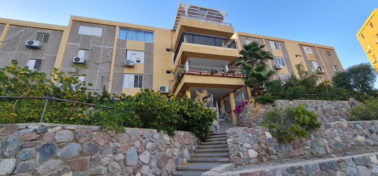 Sea Side Apartment *